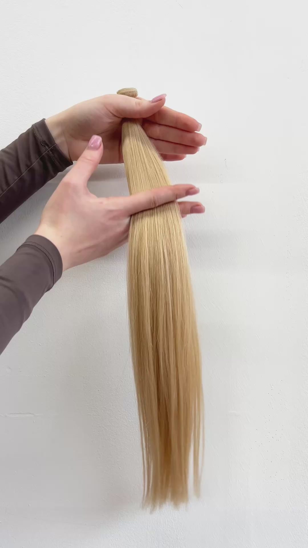 I Tip Extensions: Medium Golden Blonde #24